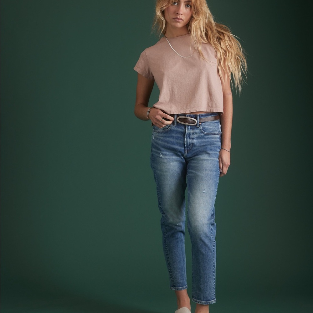 NWT American Eagle AE77 Premium Mom Jeans - Medium Vintage Wash - Size 10XS